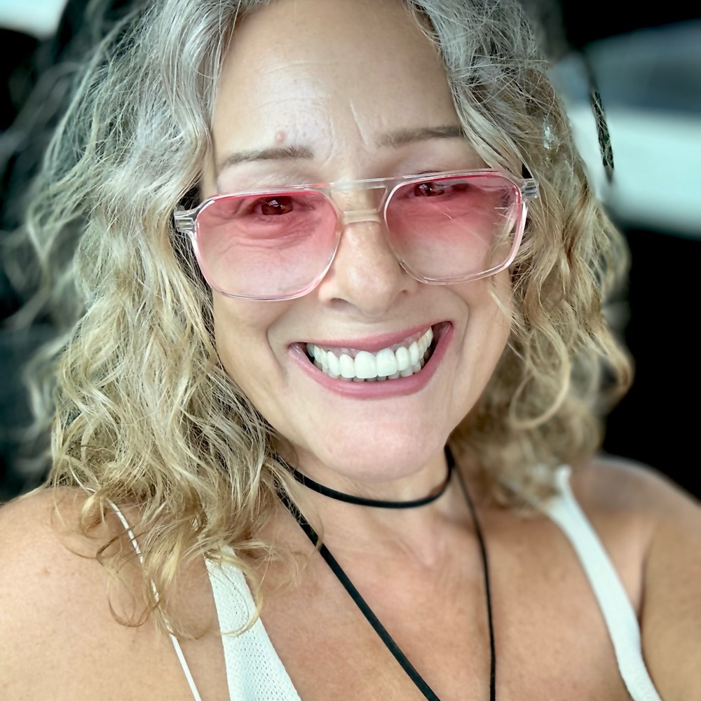 Meet your Posher, Rhonda